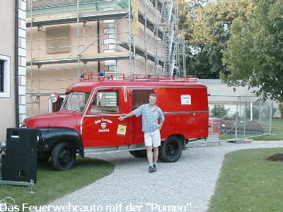 Das Feuerwehrauto mit der 